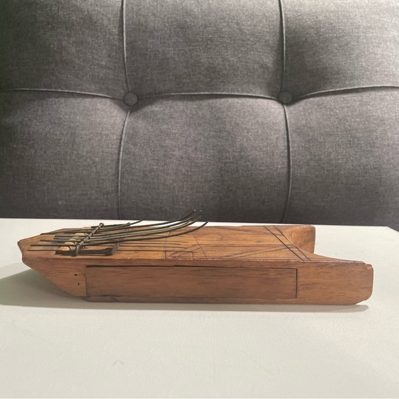 Vintage handmade African Tribal Kalimba Thumb Piano - Picture 14 of 15